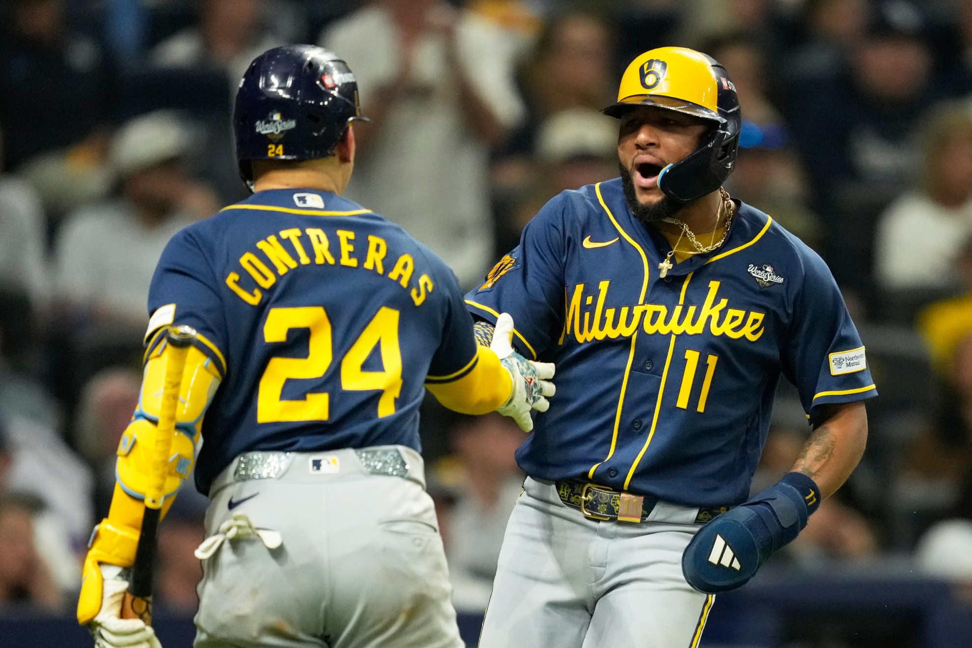 Jackson Chourio celebra una carrera durante el Rays-Brewers. EFE