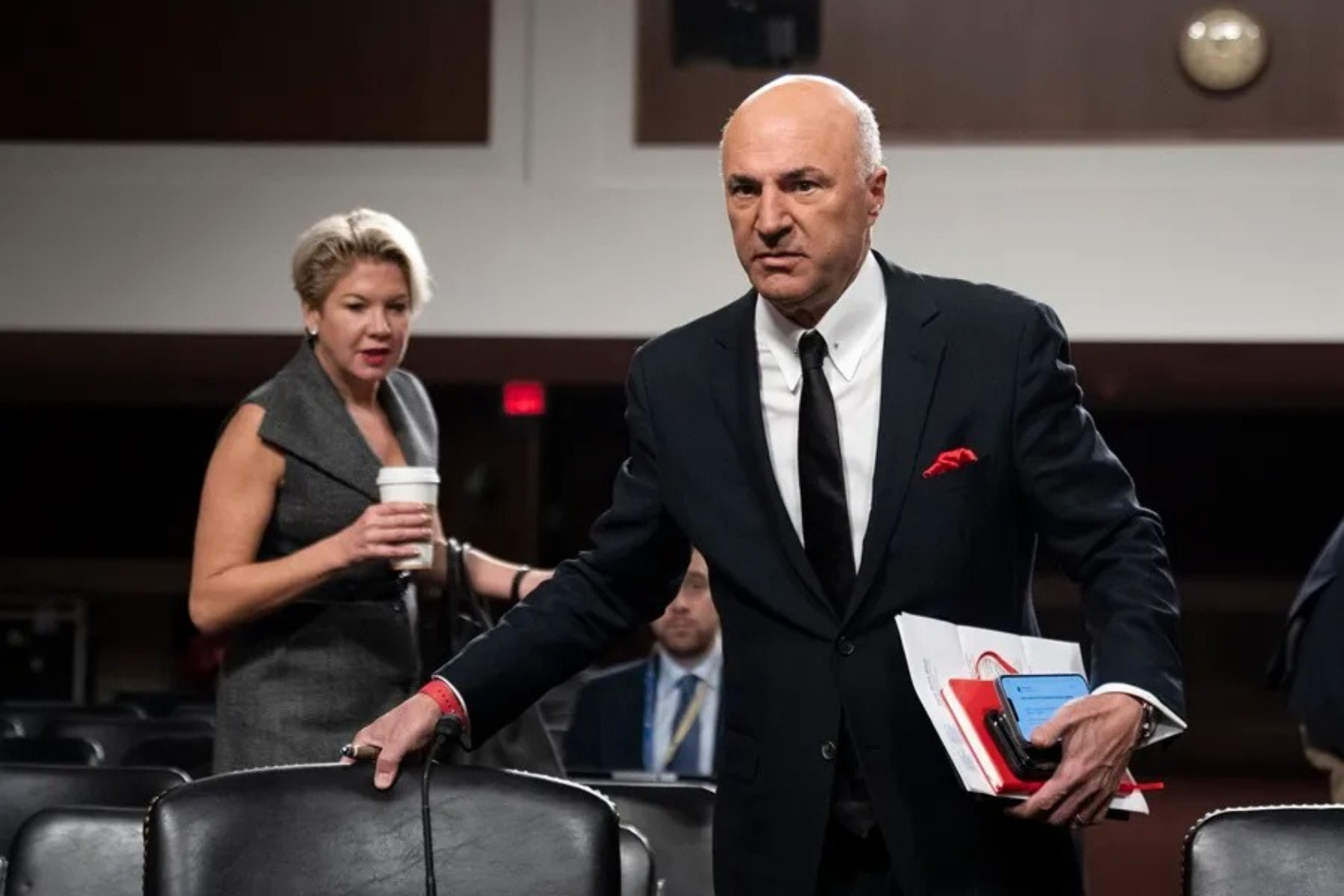 Kevin O'Leary antes de prestar testimonio ante el Senado de los Estados Unidos EFE