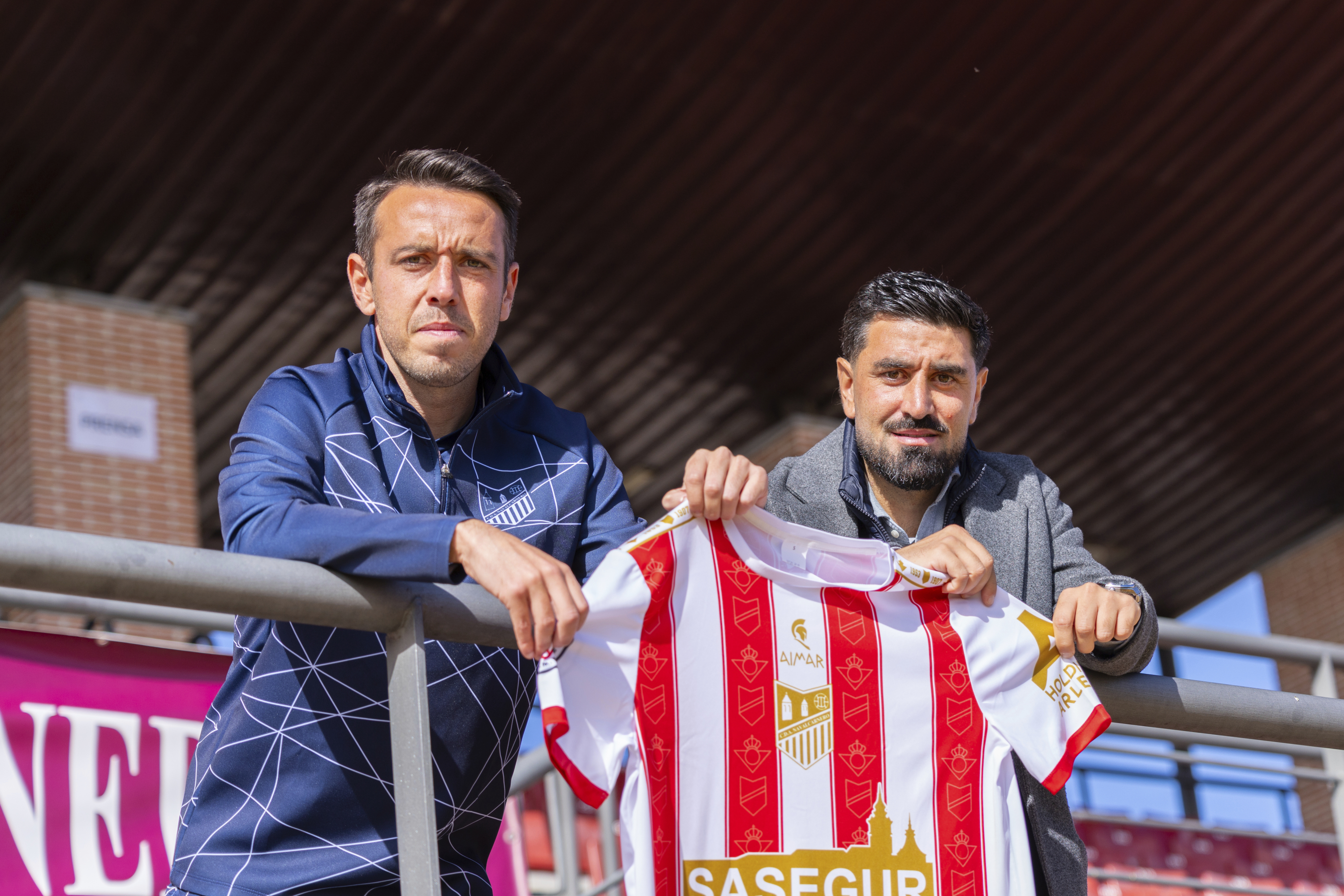 Miguel Zárate y Fran Pastor posan para MARCA en la previa del partido copero.