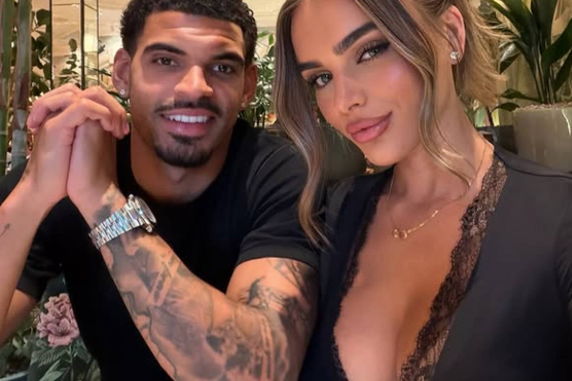 Britney De Villiers, pareja de Morgan Gibbs-White, hace un llamamiento tras el robo en casa del futbolista del Nottingham @britneydevilliers