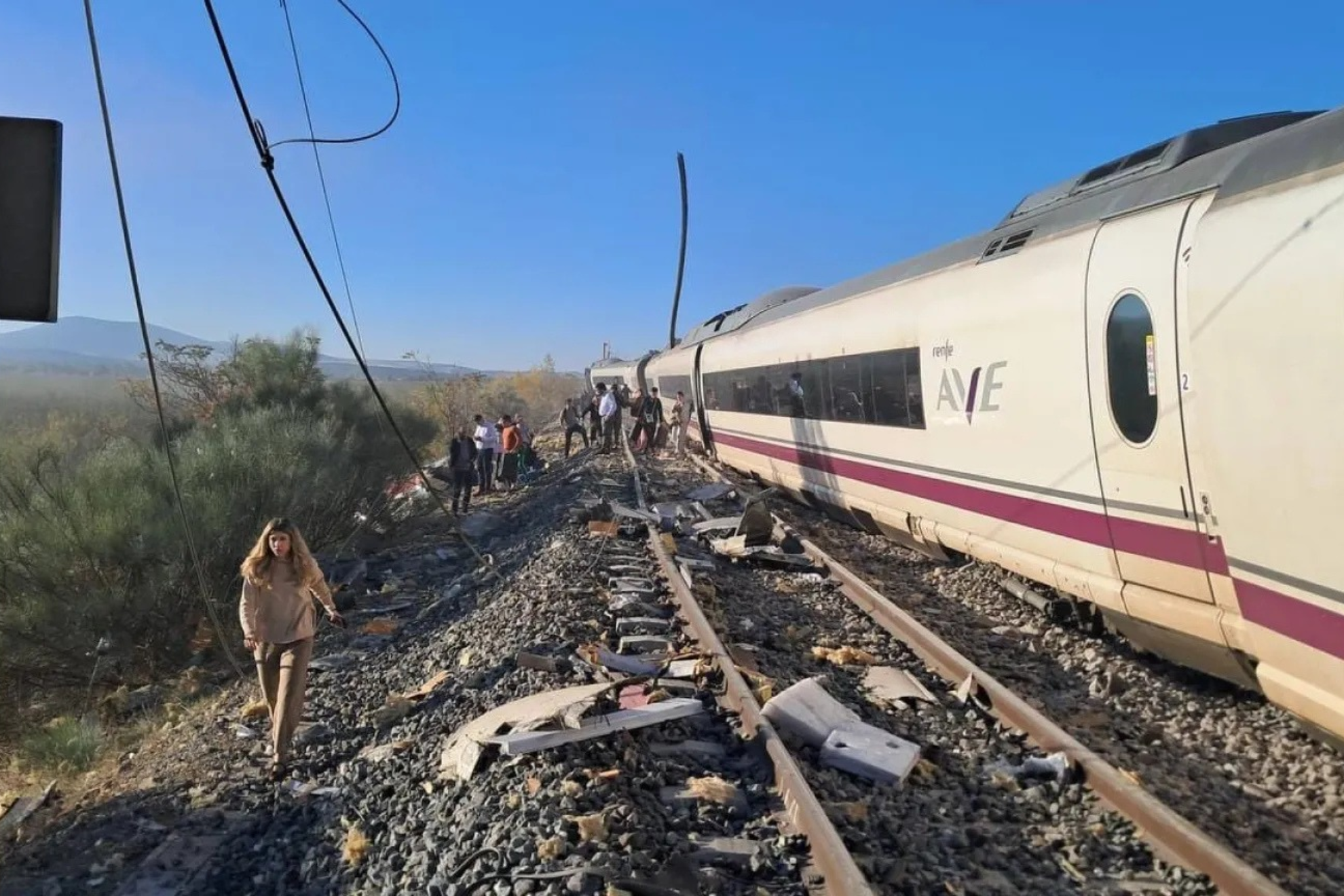 Estado en el que ha quedado el AVE accidentado Cadena COPE