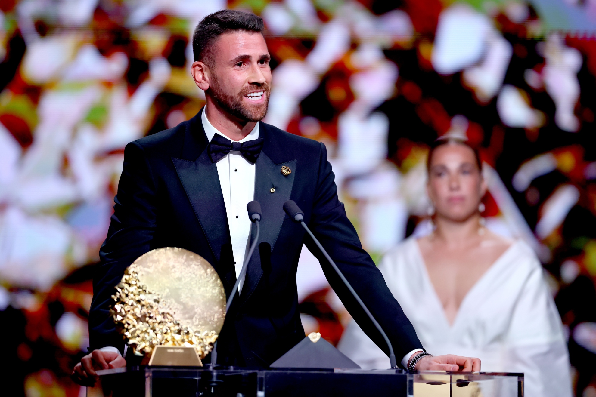 Unai Simón, durante su discurso en la gala del Balón de Oro EFE